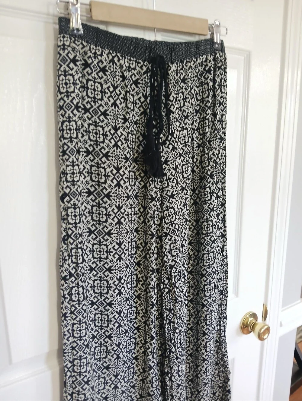 Sans Souci Black and White Printed Maxi Skirt with Drawstring Waist Boho Indie